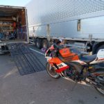 大型バイクも搭載可能です!